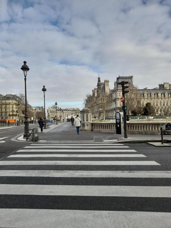 Апартаменты Cosy 2 Pieces Typiquement Parisien A Notre-Dame Экстерьер фото